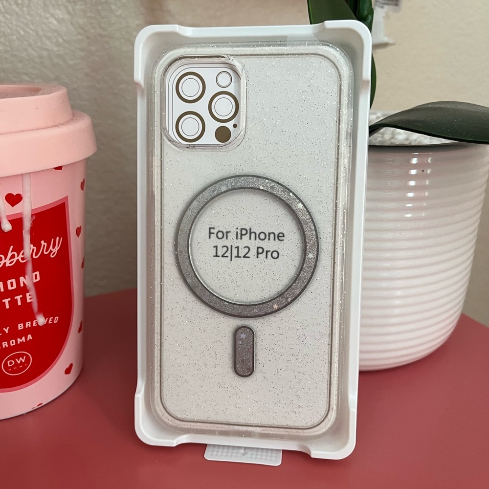 Iphone 12/12 pro magnetic case